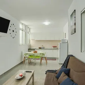 2b El Apartamento