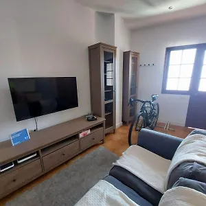 Acogedor Piso En 1-b Wifi Apartamento